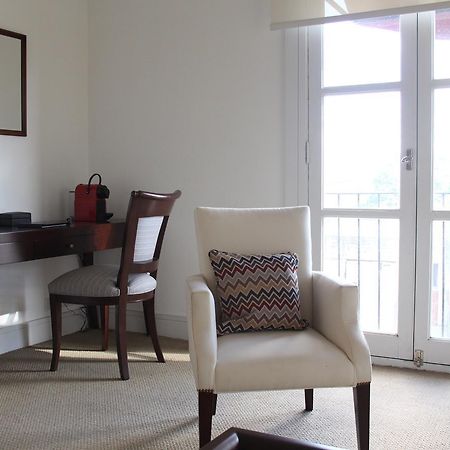 Real Hotel Lujan エクステリア 写真