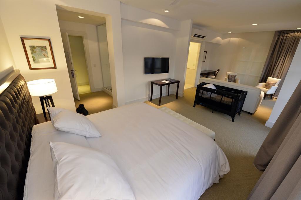 Real Hotel Lujan エクステリア 写真