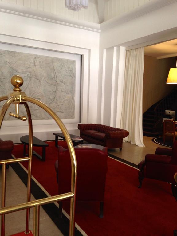 Real Hotel Lujan エクステリア 写真
