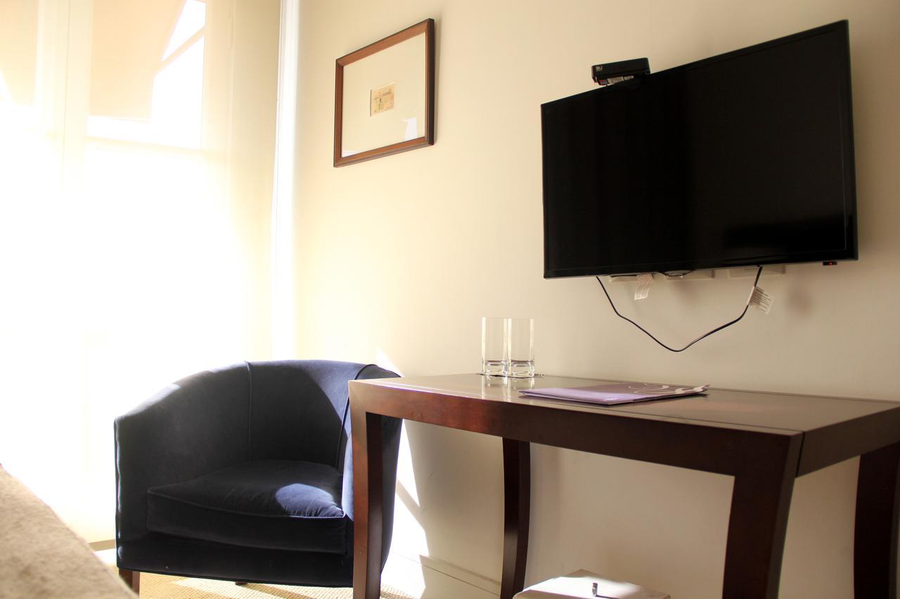 Real Hotel Lujan エクステリア 写真