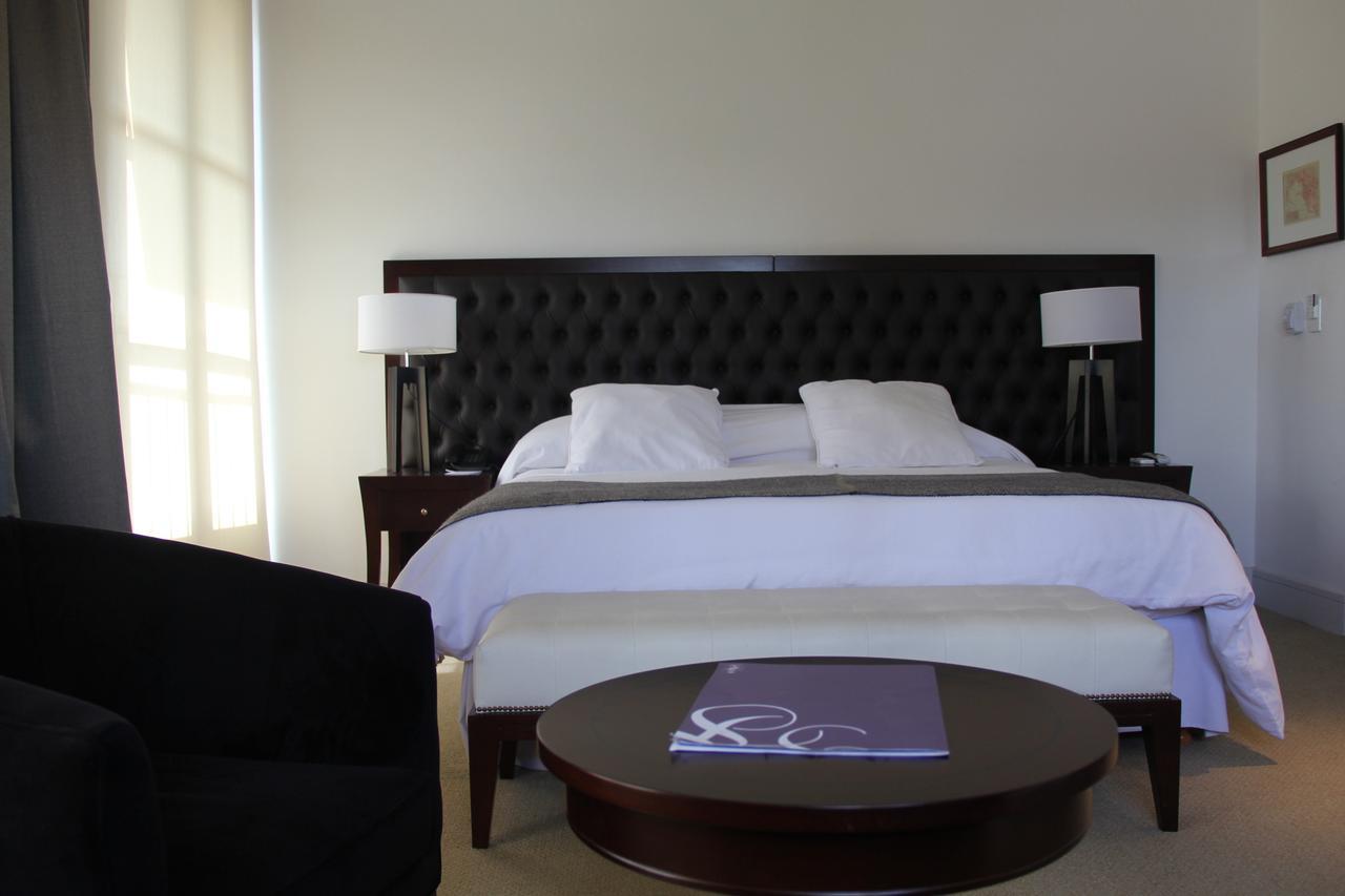 Real Hotel Lujan エクステリア 写真