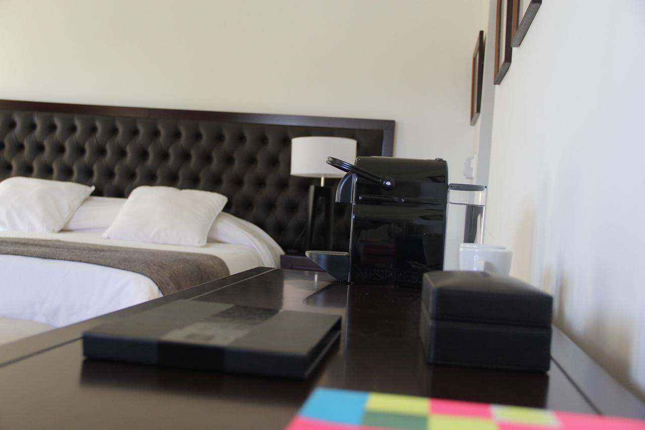 Real Hotel Lujan エクステリア 写真