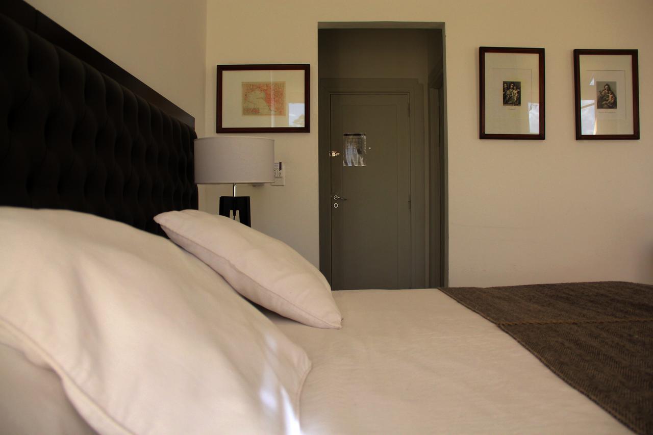 Real Hotel Lujan エクステリア 写真