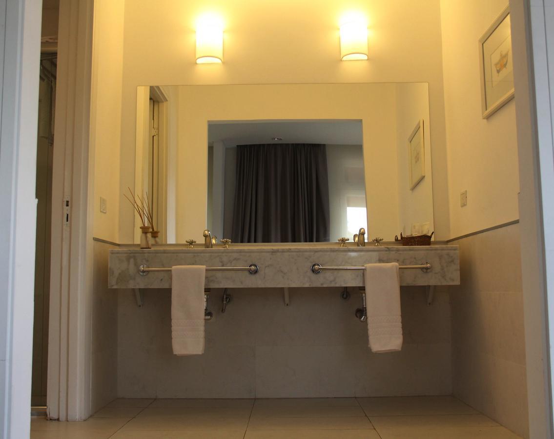 Real Hotel Lujan エクステリア 写真